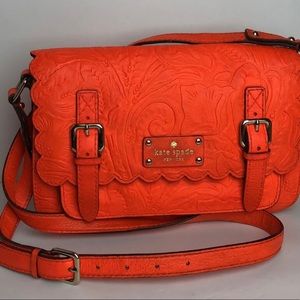Kate Spade Santa Rosalia Scout Leather Embossed Scalloped Crossbody Bag Purse